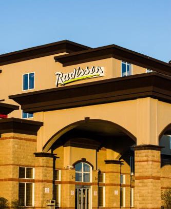 Fort McMurray Hotel | Radisson Hotel & Suites Fort McMurray