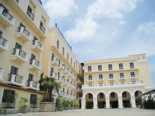 Racha Thewa Hotel | Rafael Hotel and Mansion Bangkok