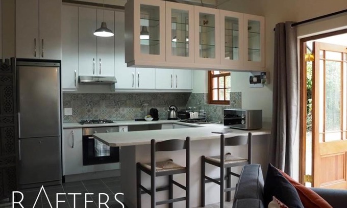 Plumstead Apartment | RAFTERS COTTAGE