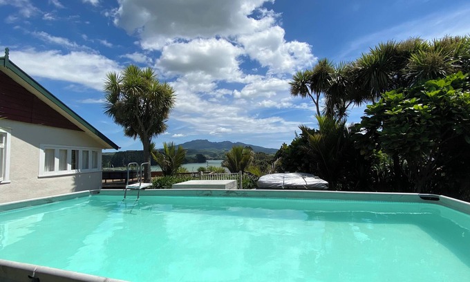 Raglan Other | Raglan Farmhouse, Amazing Sunsets from massive deck, Spa & Pool