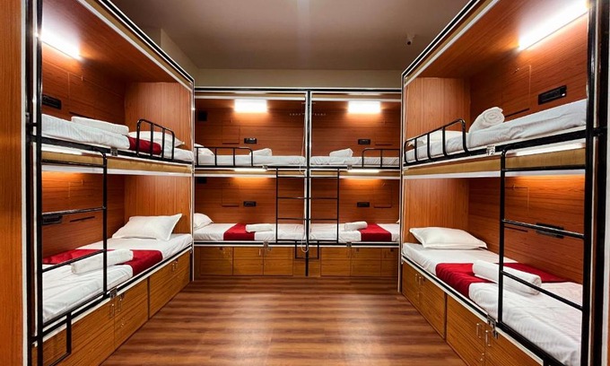 Sector 11 Hostel | Rahul Men's AC Dormitory