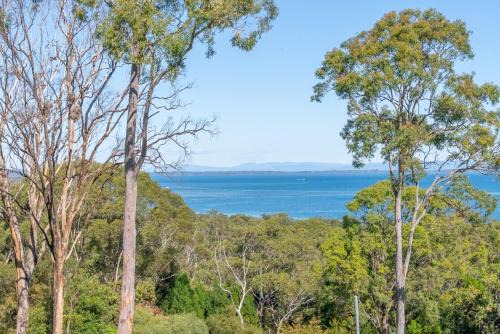 Dunwich House | Rainbow Retreat - Stunning Moreton Bay Views