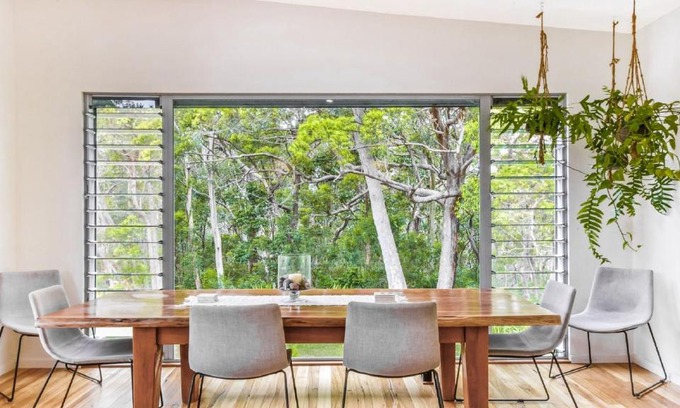 Boomerang Beach House | Rainforest Tranquility