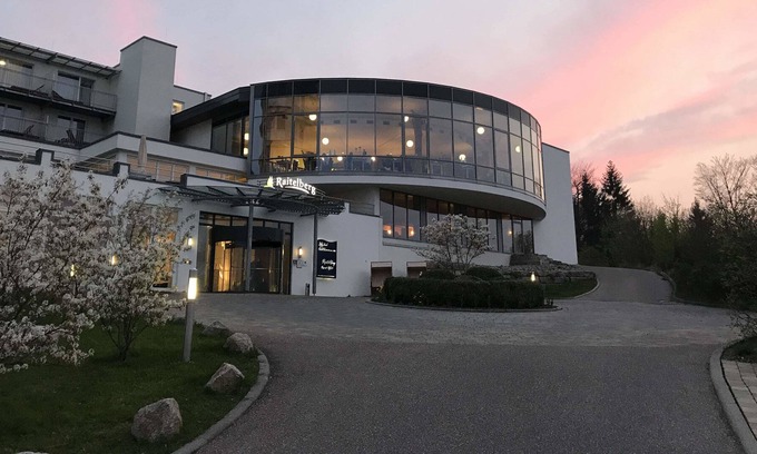 Wuestenrot Hotel | Raitelberg Resort