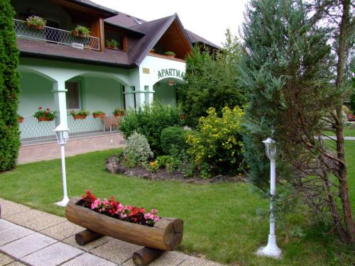 Bogacs Apartment | Rajna Apartmanház