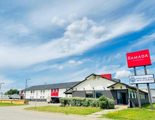 Dawson Creek Hotel | Ramada by Wyndham Dawson Creek