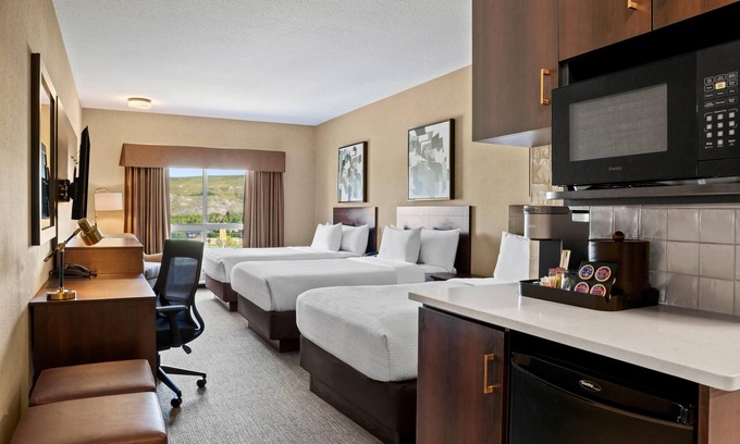 Drumheller Hotel | Ramada by Wyndham Drumheller Hotel & Suites