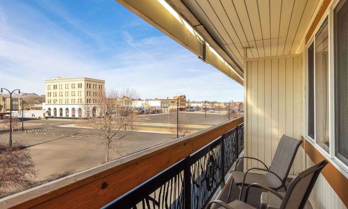 Elko Hotel | Ramada by Wyndham Elko Hotel at Stockmen's Casino