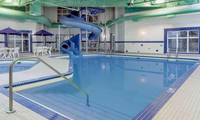 Weyburn Hotel | Ramada by Wyndham Weyburn