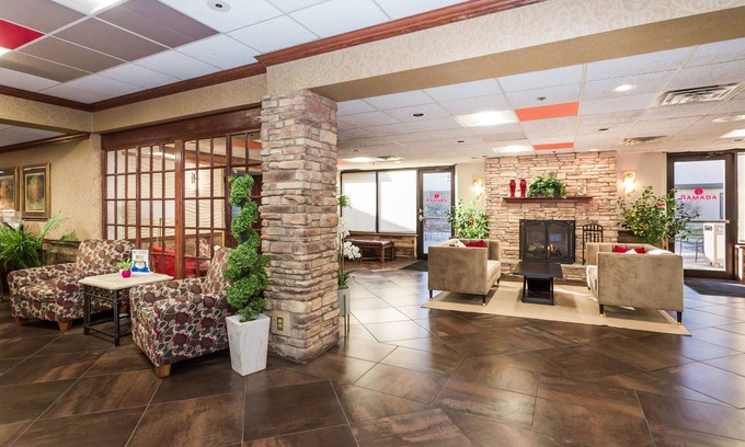 Plymouth Hotel | Ramada Hotel & Conference Center by Wyndham Plymouth