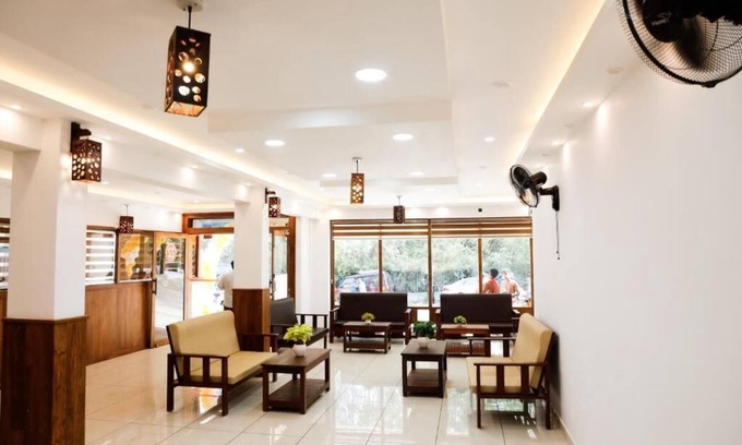 Uttamapalaiyam Hotel | Ramakkalmedu Holidays Inn