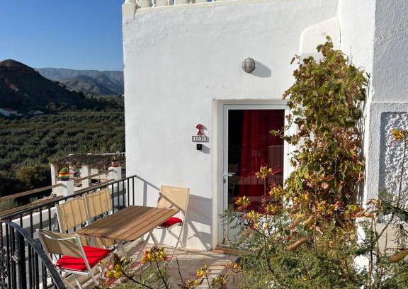 Locaiba Apartment | Rambla Retreats Apartment Rojo with shared pool & hot tub Stunning views in Oria