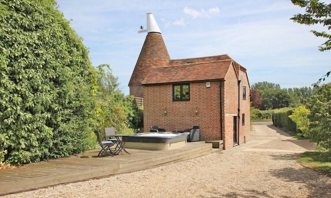 Ashford Cottage | Ramsden Farm Oast - Beautifully Converted in Kentish Countryside