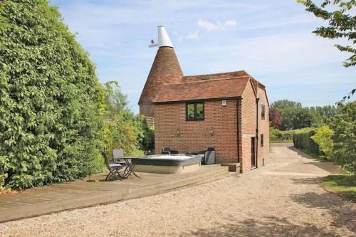 Ashford House | Ramsden Farm Oast