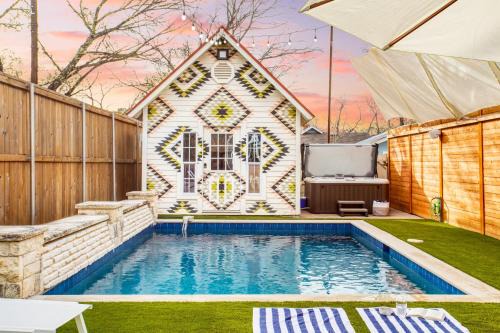 Travis Heights House | Ramsey by AvantStay Modern Character Home in Austin w Pool