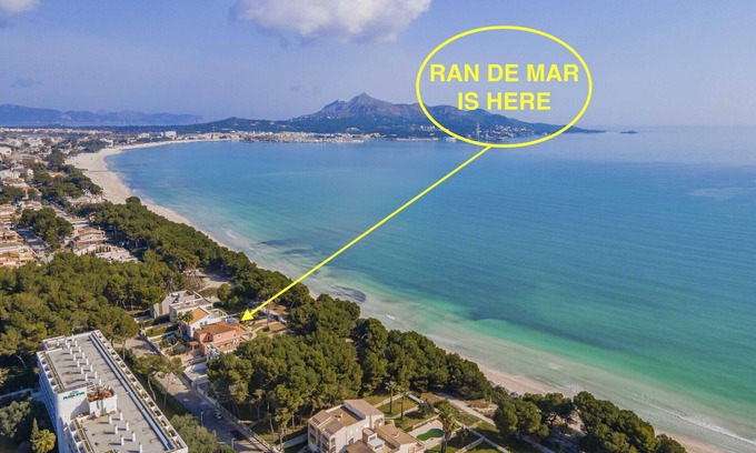 Alcudia Villa | RAN DE MAR Villa First sea line for 8 persons WiFi and AC