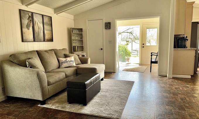Jamestown Other | Ranch Style Mountain Getaway
