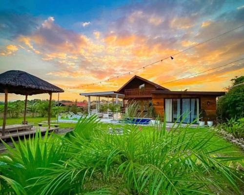 Nasugbu Villa | Rancho Oco Mahogany Villa with Swimming Pool