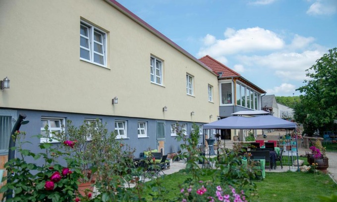 Deutsch-Haslau Bed & Breakfast | Ranchzimmer am Hippo-Campus Reit- und Therapiezentrum