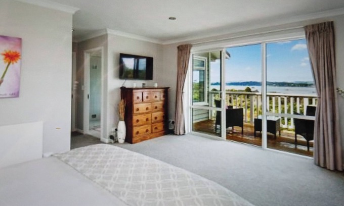 Kerikeri House | Rangitane Retreat - 2 minutes from water access