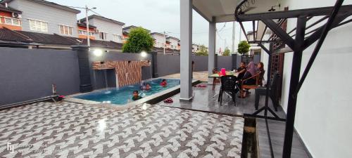 Bota House | Rania Homestay With Private Pool Seri Iskandar Perak Near UTP UITM