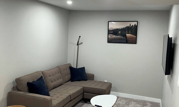 Regina Apartment | RaphaSuites