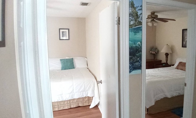 Country Place Apartment | Rare & Amazing 2Bedrooms, 1bath Guest Suite with washer/dryer & fenced backyard
