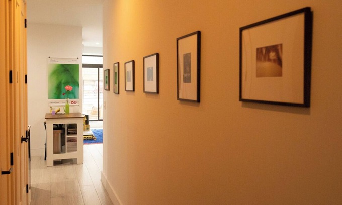 Bushwick Apartment | RARE. Patio. Fire pit. BBQ. Private. Modern Amenities.