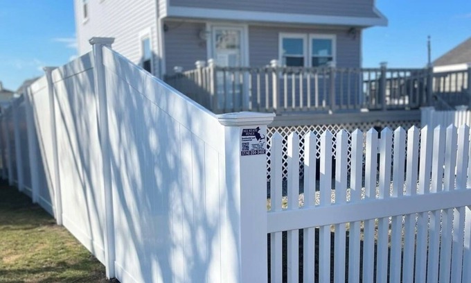 Scituate House | Rare weekly rental across on Scituate’s Lighthouse Point sweeping ocean views!nn