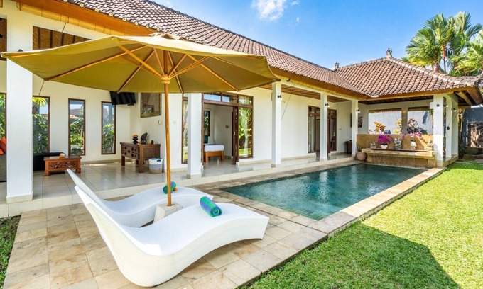 Penestanan Villa | Ratih Villa - Two Bedroom Villa, Sleeps 4