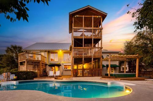 Sullivan's Island House | Raven by AvantStay Entertainers Dream w Pool Hot Tub Game Room 9 BRs