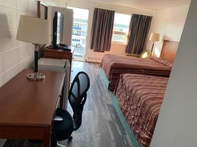 High Prairie Hotel | Raven Motor Inn