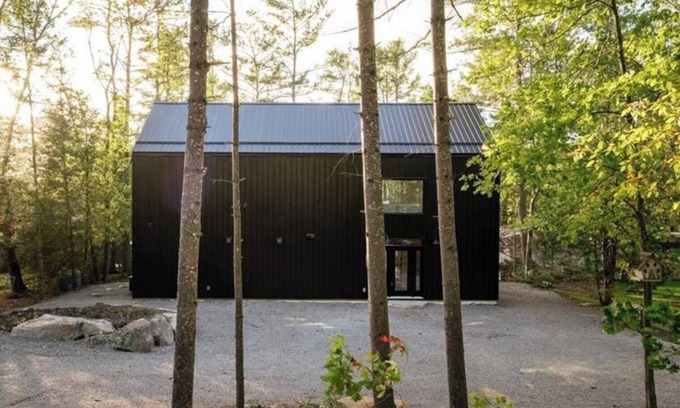 Trent Lakes Cottage | Raven Rock Retreat