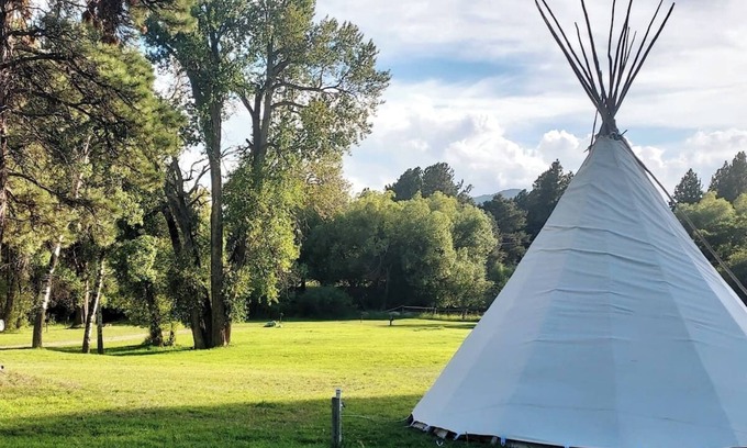 Saddlestring House | Raven Tipi, Rustic "Raven" Tipi by Bighorn Mountains