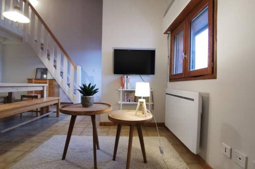 Les Fourgs Apartment | Ravissant appart proche suisse et pistes de ski familiales