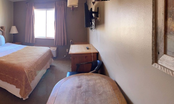 Rawlins Hotel | Rawlins Western Lodge