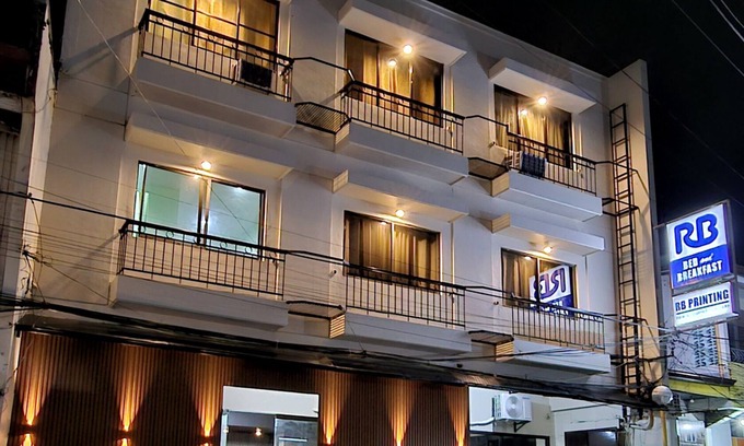 Barangay Poblacion Bed & Breakfast | RB Bed and Breakfast