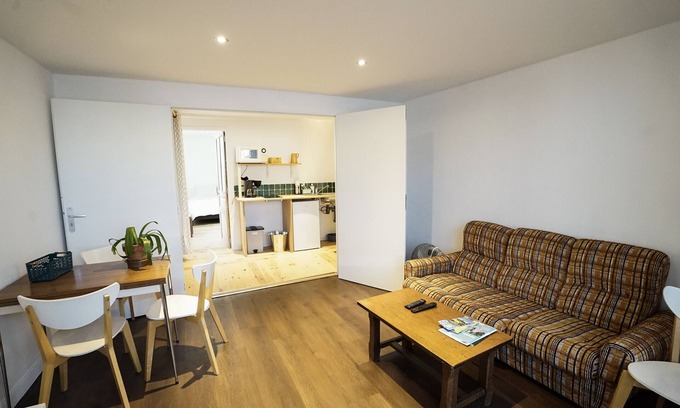 Saint-Jodard Apartment | RDC 1 Chambre Saint Jodard. C'est Chouette !