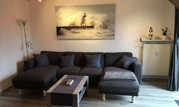 Nordseebad Burhave Apartment | RDH-1.02, 4 pers., approx. 49sqm - Seepark Burhave/Thatched roof house 1