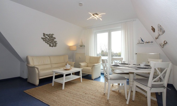 Nordseebad Burhave Apartment | RDH-2.09, 4 pers., approx. 55 sqm - Seepark Burhave/Thatched roof house 3