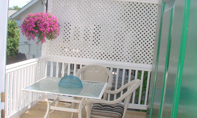 Spring Lake Heights House | *REASONABLE RATES!* Quiet, comfortable and clean. 4 Blocks from the beach!