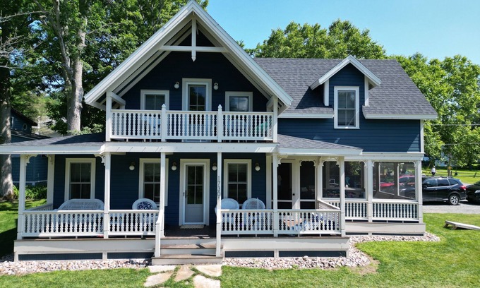 Thousand Island Park Cottage | Recently Rebuilt 3-bedroom cottage with WiFi, AC in Thousand Island Park