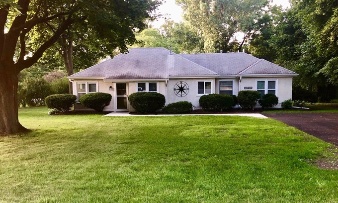 Warrenville House | Recently renovated home in an inviting neighborhood