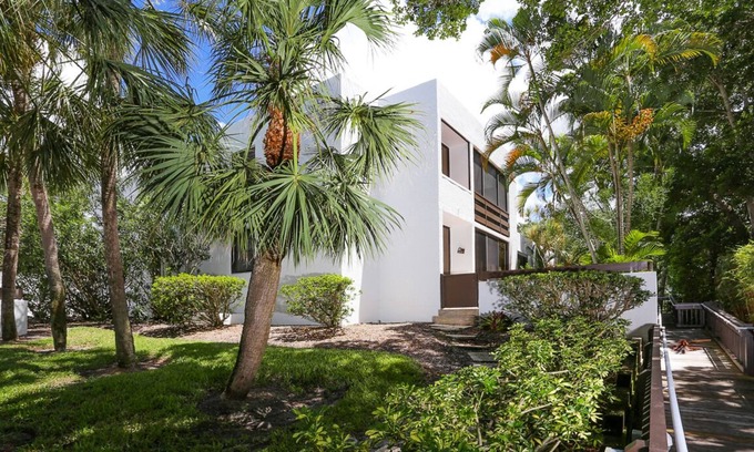 Longboat Key Condo | Recently Updated! Lovely 2 Bedroom Condo in Bayport Beach and Tennis Club