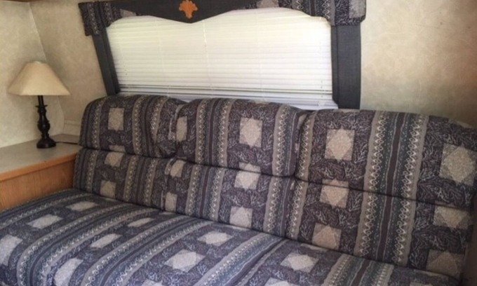 Northeast Houston House | Recreational Vehicle On a Beautiful site A
