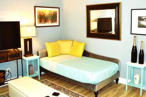 Grand Forks Apartment | Red 3