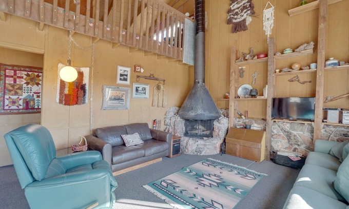 Red Feather Lakes Cabin | Red Feather Lakes Cabin w/Deck & Views!