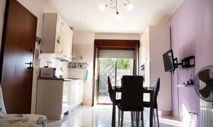 Settecamini Apartment | Red House Tiburtina