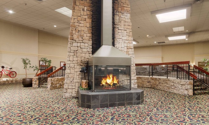 Cheyenne Hotel | Red Lion Hotel & Conference Center Cheyenne