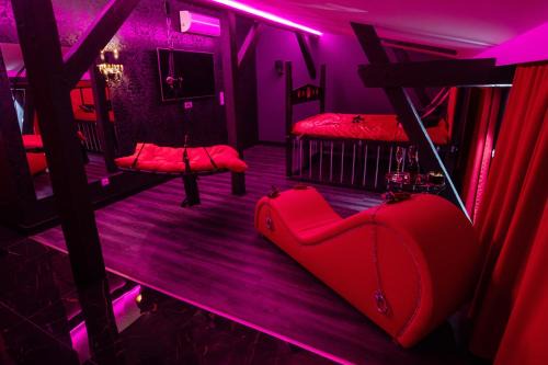 Bydgoszcz Apartment | Red Palace Apartament BDSM